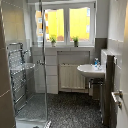 Unique Geraeumige 4 In Mit Netflix, Sauna Und Fitness *
